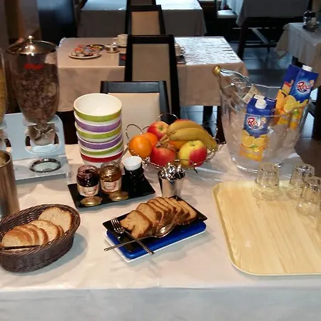 Logis - & Restaurant Les Trois Fontaines