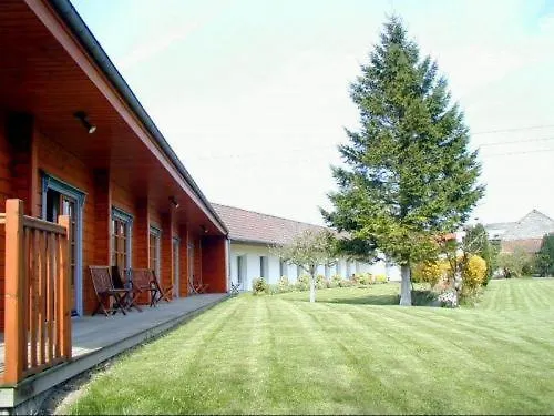 Logis - & Restaurant Les Trois Fontaines Hotel