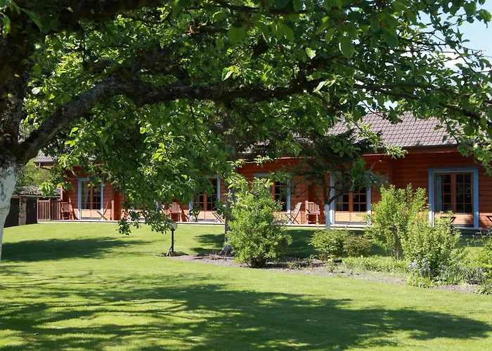 Logis - & Restaurant Les Trois Fontaines Marconne