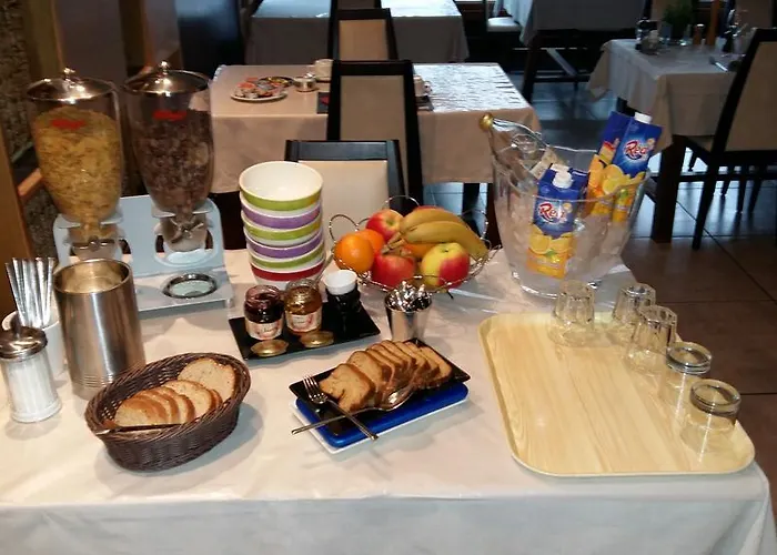 Logis - & Restaurant Les Trois Fontaines